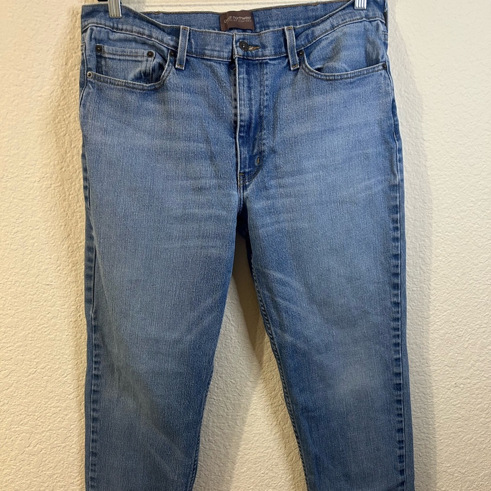 Great Northwest Mens Classic‎ Light Blue Denim Jeans 38X32 Casual Work Durable